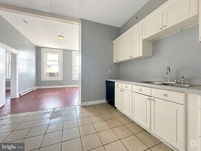 Building Photo - 1812 McCulloh St