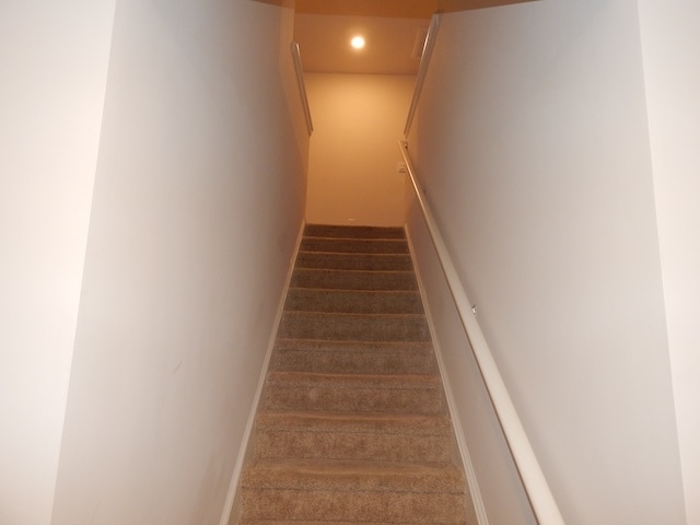 Building Photo - 207 Oakmont Valley Trl