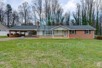 Building Photo - 695 Yellowstone Ln
