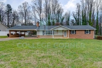 Building Photo - 695 Yellowstone Ln