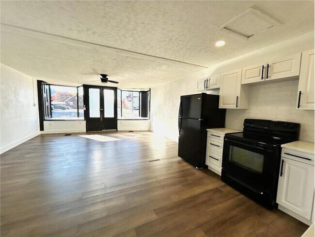 Foto del edificio - 214 Main St