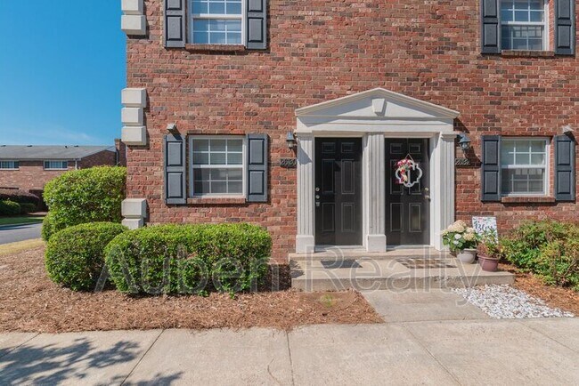 Building Photo - 2630 Coventry Rd