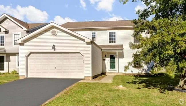 Building Photo - 500 Oak Village Dr