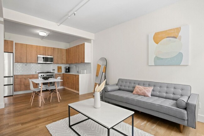 Foto del edificio - 517 W 45th St