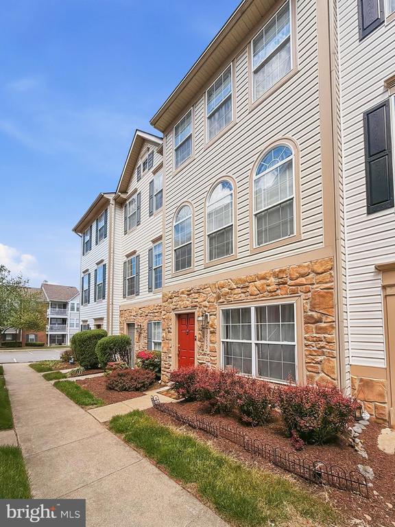 Building Photo - 3575 Sherbrooke Cir