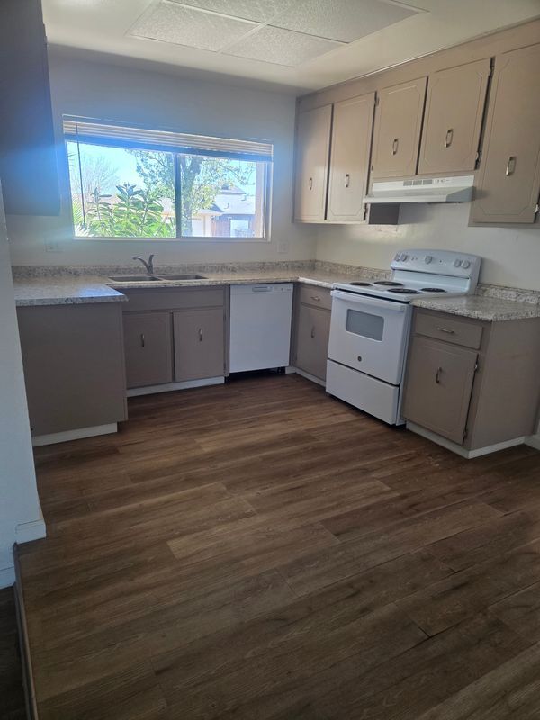 Building Photo - 1744 Del Rey St