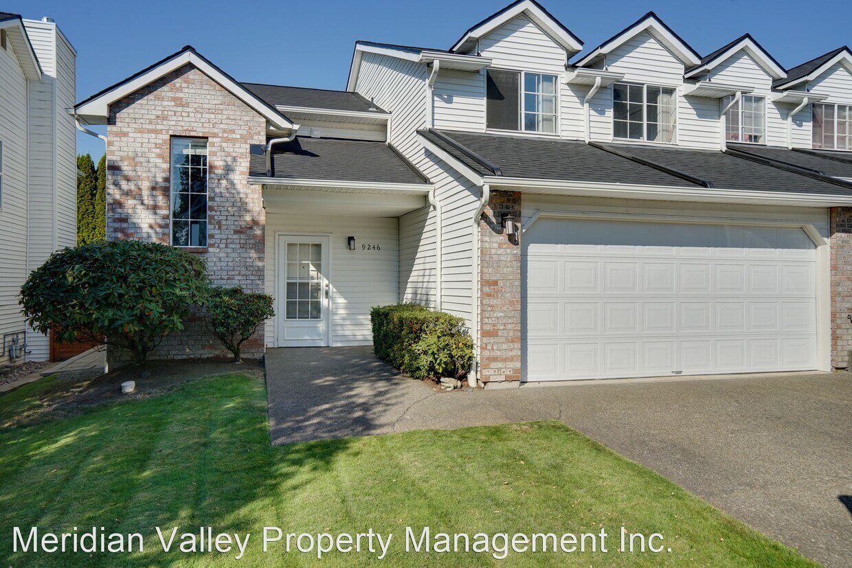 3 br, 2.5 bath House 9246 S 240th Pl House Rental in Kent, WA