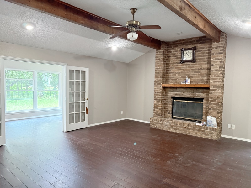 Foto del edificio - 2417 Meadow Ct
