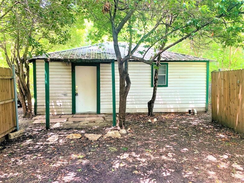 Foto principal - 904 Denton Street