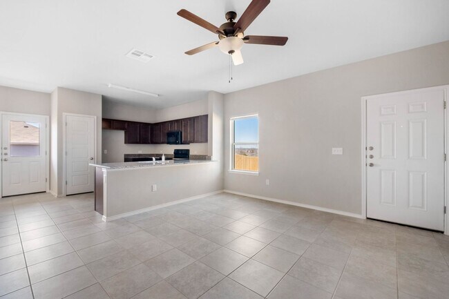 Foto del edificio - Recently Built 3 Bedroom, 2 Bath Duplex in Georgetown