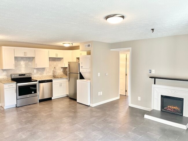 Building Photo - 1004 Parkvale Ct