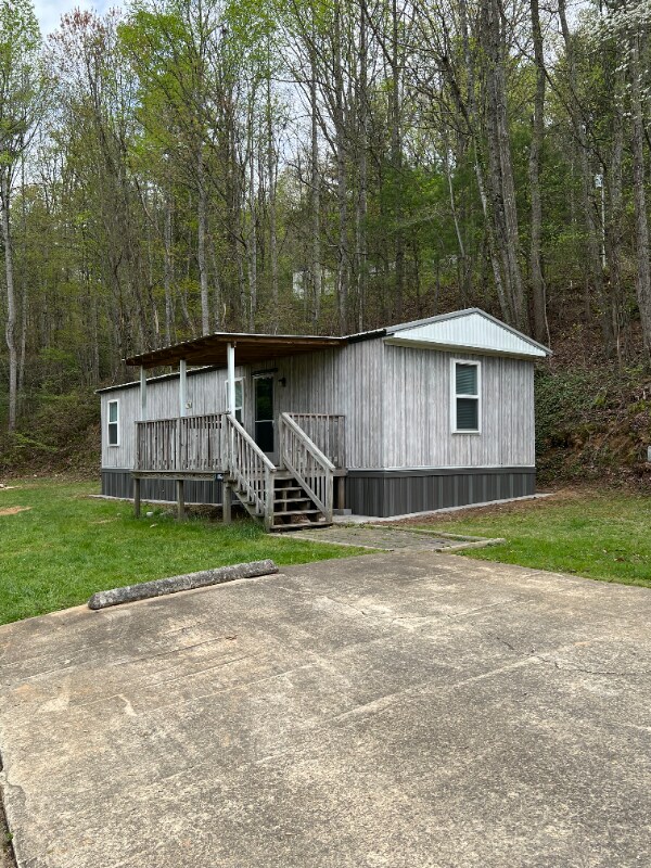 Building Photo - 2106 Wilson Rd