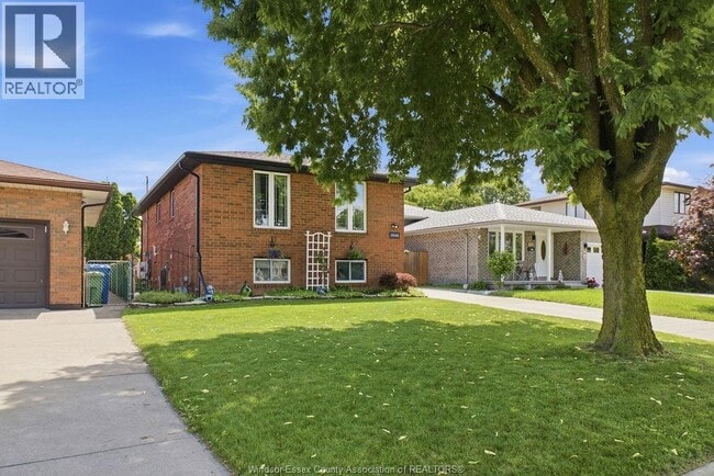 Building Photo - 1646 Langlois Ave