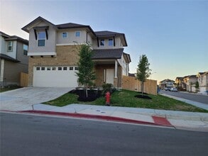 Building Photo - 3201 College Park Dr