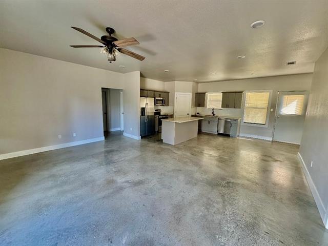 Building Photo - 601 Monticello Dr