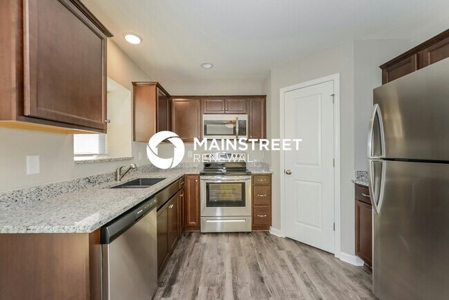 Building Photo - 4 Bedroom Pet-Friendly Home in RAYMORE, MO...