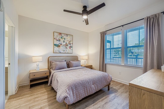 Building Photo - Magnolia at Palm Bay