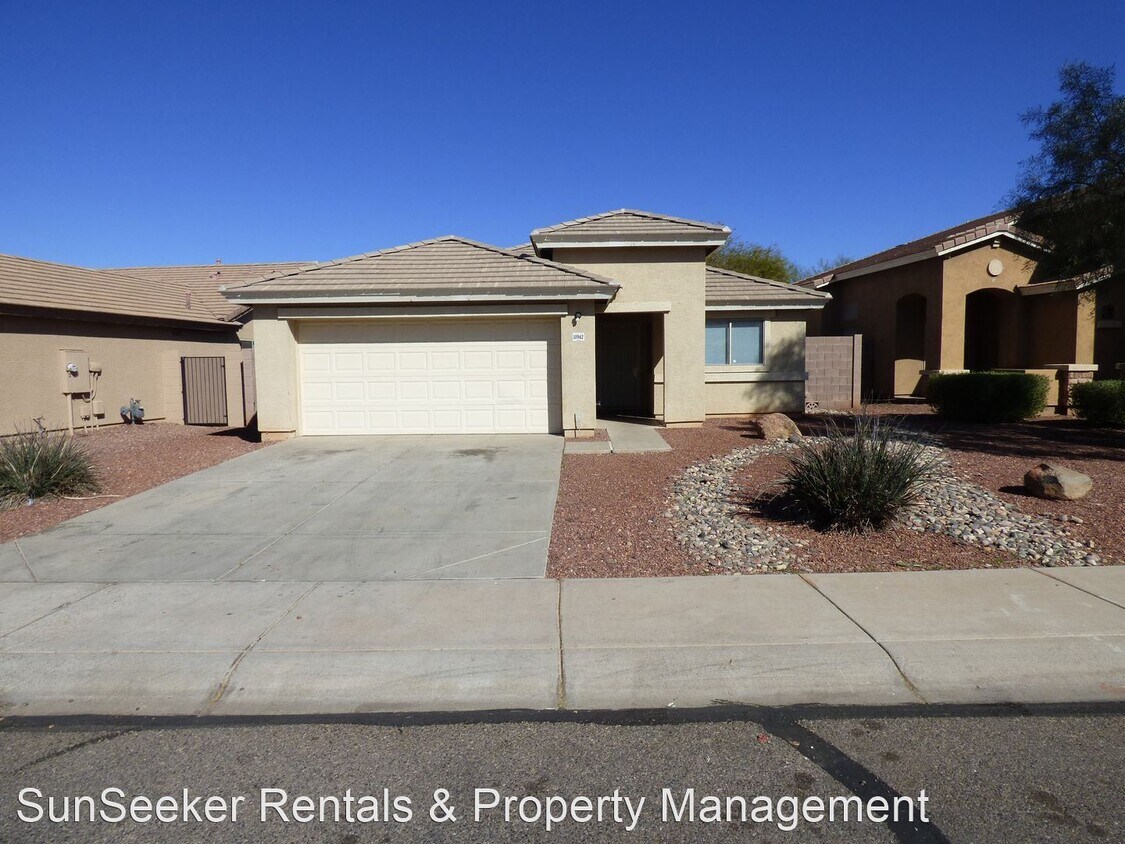 Foto principal - 3 br, 2 bath House - 10962 W RIO VISTA LN