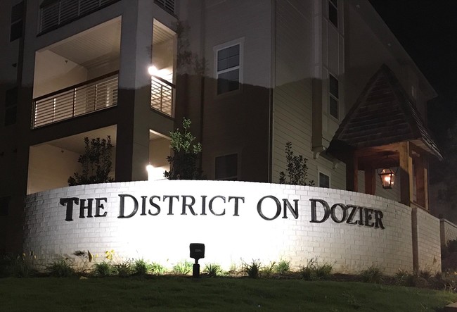 Foto del edificio - The District on Dozier