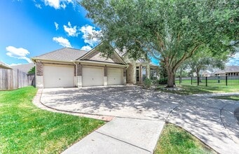 Building Photo - 2313 Lilac Breeze Ln