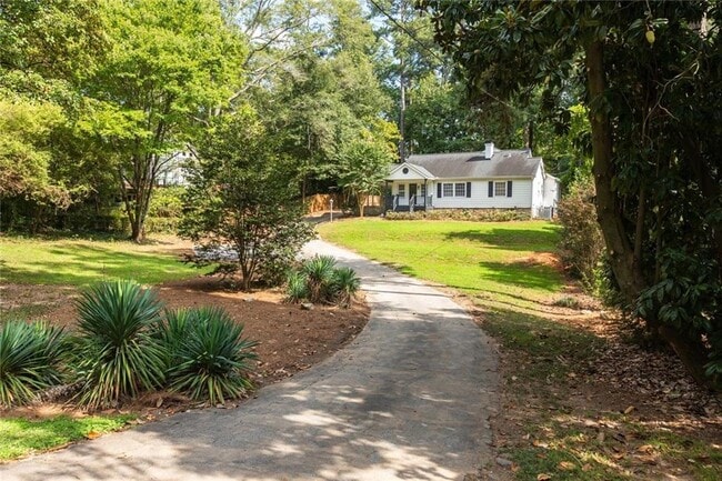 Foto del edificio - 1311 Roxboro Dr NE