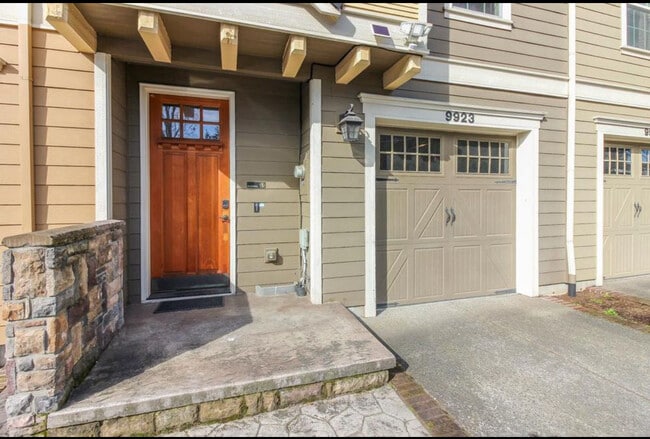 Building Photo - 9923 SE Old Town Ct