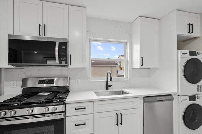 Building Photo - 238 Terrace Ave