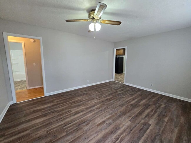 Building Photo - 310 Barkwood Dr