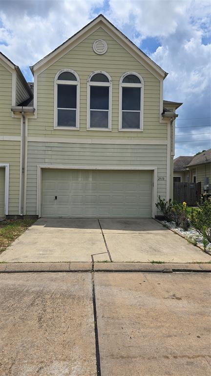 Foto principal - 2918 Hebert Trail Dr