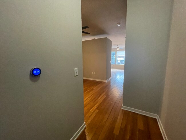 Foto del edificio - 1900 19th St