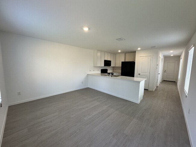 Foto del edificio - 833 Sandhill Crane Ln
