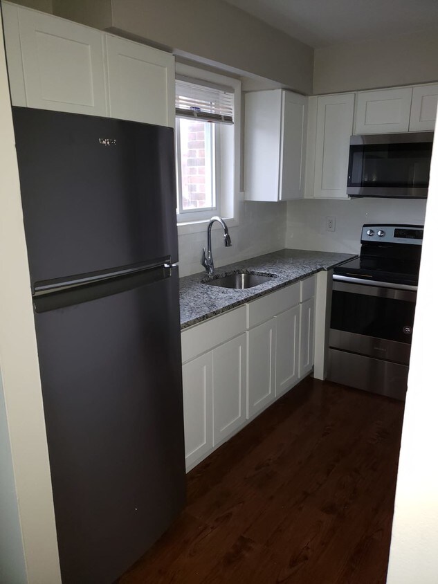Foto principal - 427 Powhatan Ave