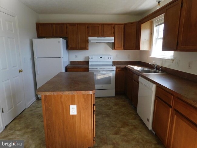 Building Photo - 127 Lighthouse Ln