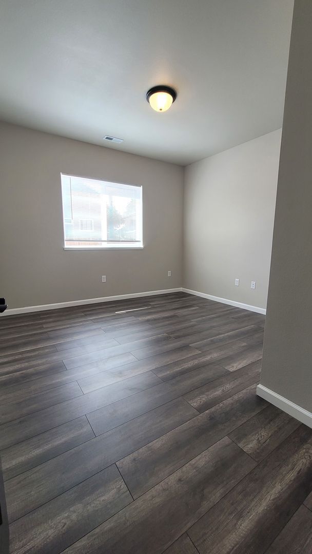 Building Photo - Modern Brand New 2 Bed, 1 Bath Duplex - AV...