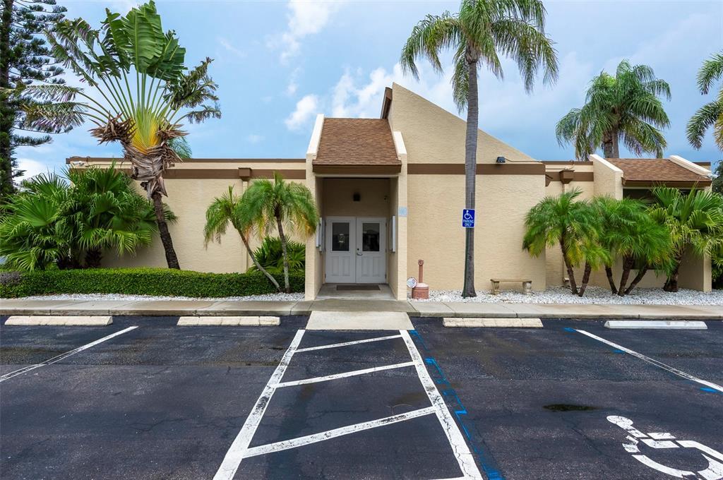 Primary Photo - 9209 Seminole Blvd