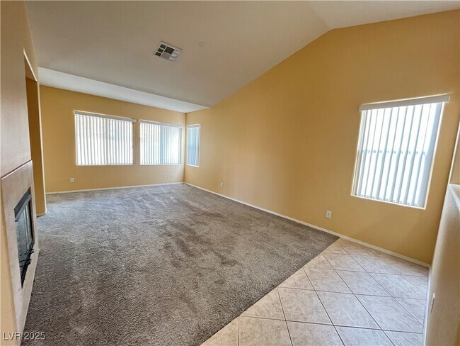 Foto del edificio - 5044 Walbrook Ln