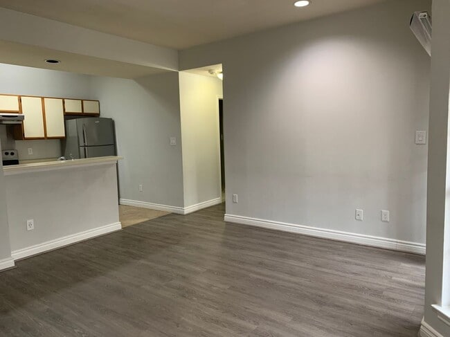 Building Photo - 12156 Penderview Terrace