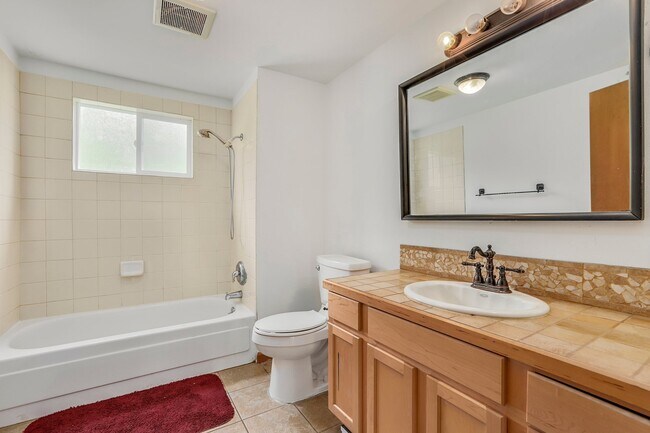 Foto del edificio - 40320 145th Pl SE