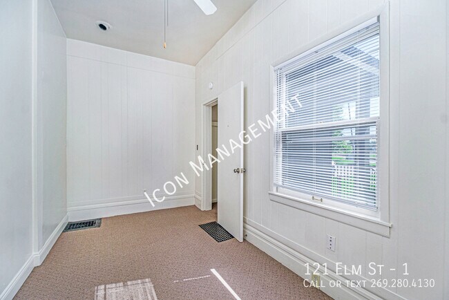 Foto del edificio - 121 Elm St