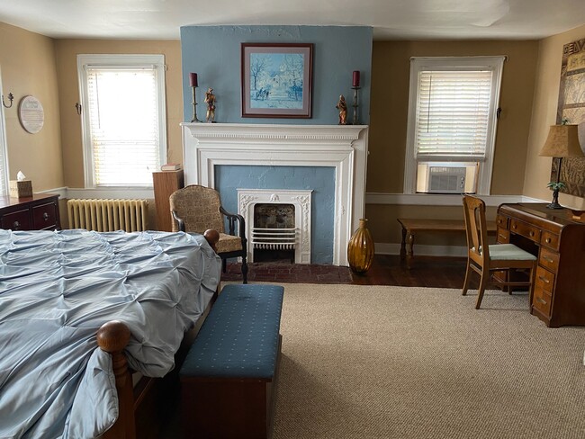 Bedroom & fireplace - 1202 Prince Edward St