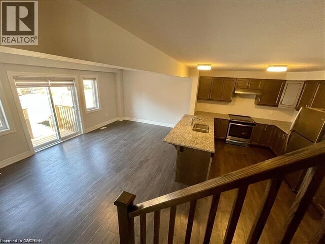 Building Photo - 43 Nieson St