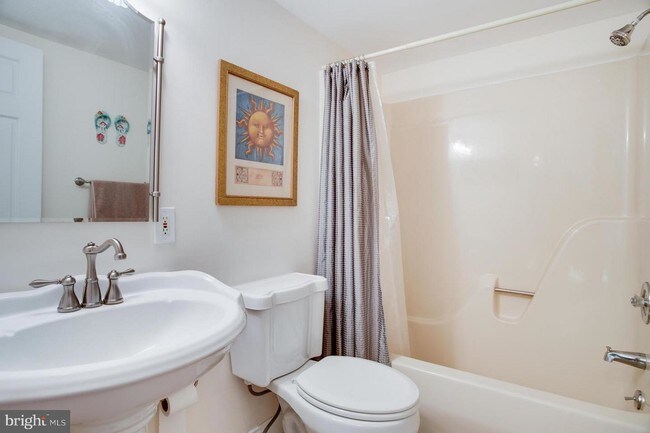 Foto del edificio - 1080 Carriage Hill Ct