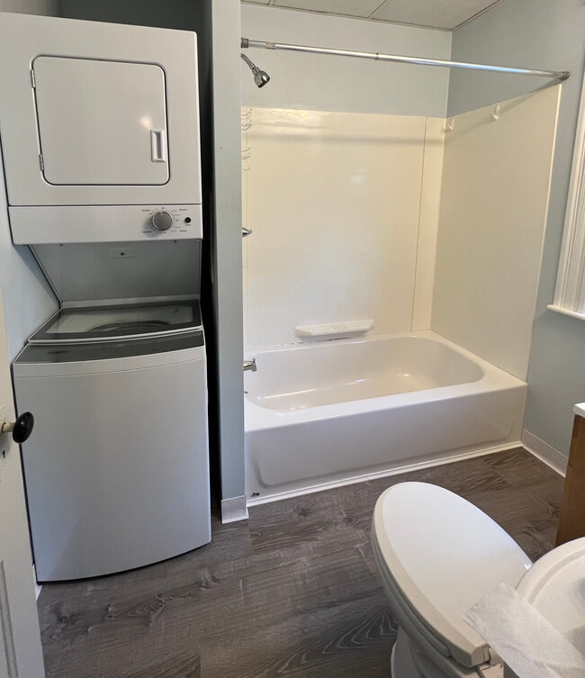 washer/dryer in unit - 79 Conant St
