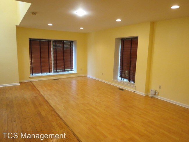 Building Photo - 415 Heatherwood Dr