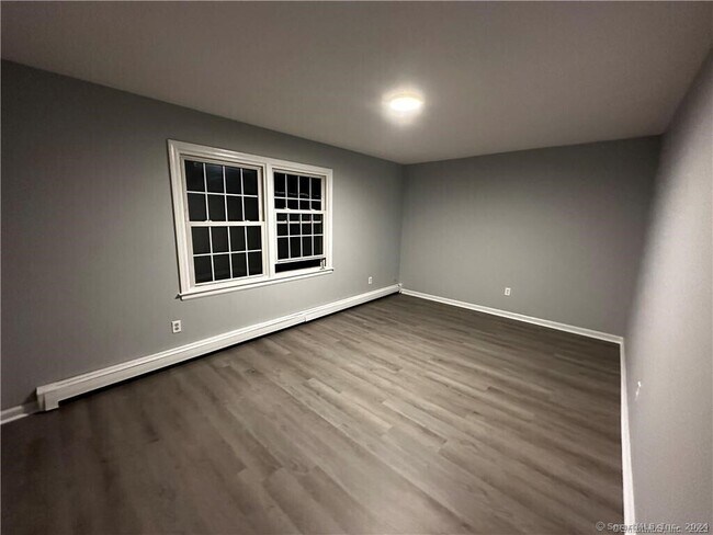Foto del edificio - 193 Maple Hill Ave
