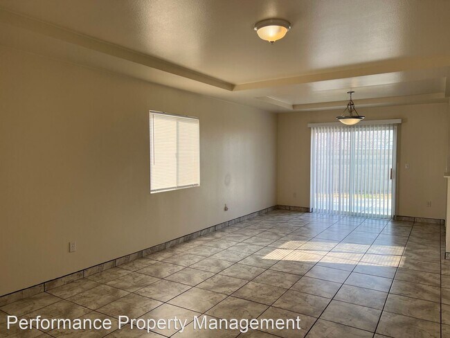 Foto del edificio - 4 br, 2 bath House - 1200 Erie St