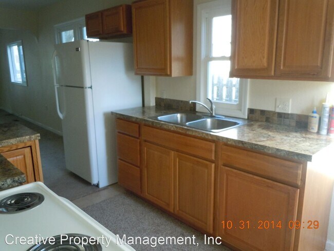 Building Photo - 2 br, 1 bath House - 810 11th St NW