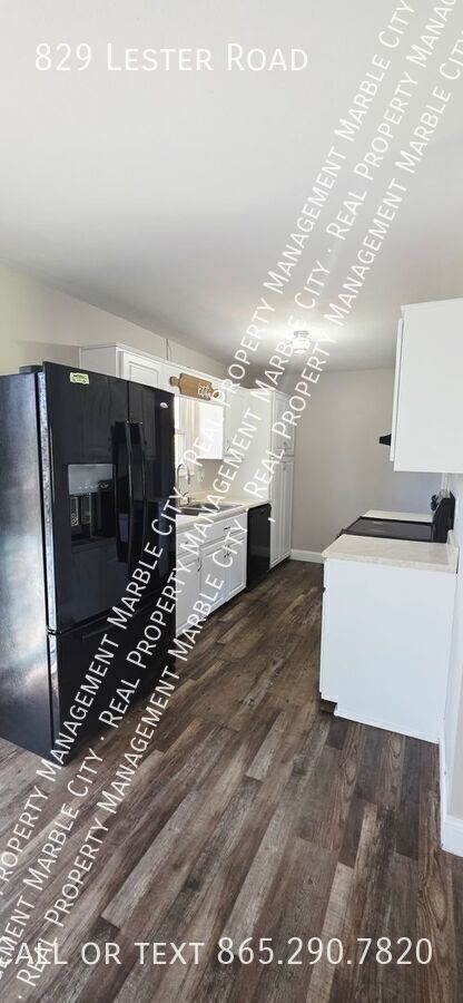 Foto del edificio - 829 Lester Rd