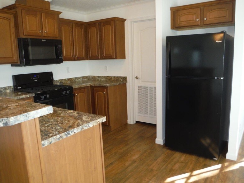 Spreading Oaks Village Rentals Athens, OH