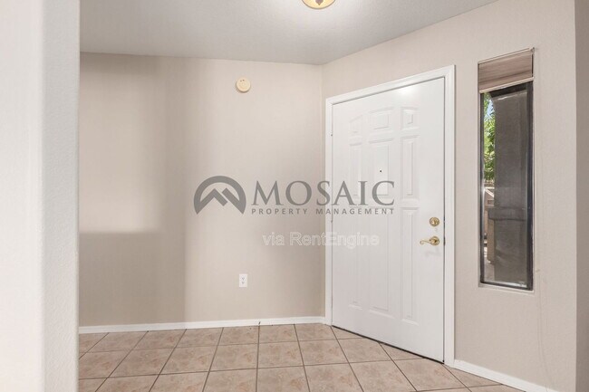 Foto del edificio - 15380 N 100th St